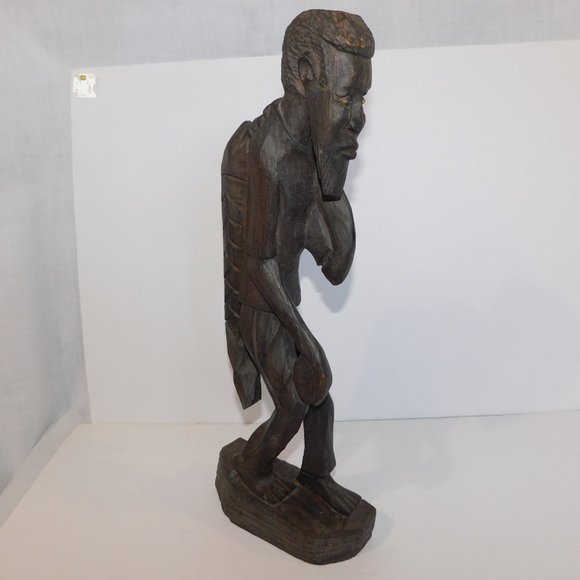Vintage African Man Carrying Carp Fish On back Wooden hand Carved Sculpture 19" - Picture 6 of 8